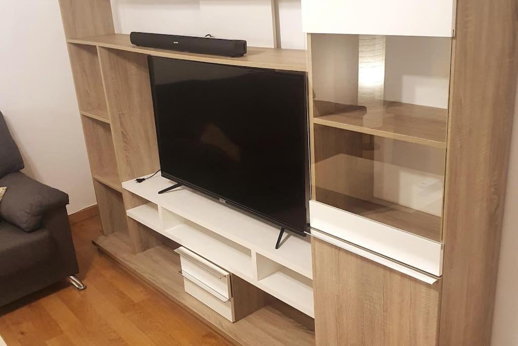 2F, Aire Acondic, 80M2, 2 Dormitorios, 4 Huespedes, Wifi Gratis La Línea de la Concepción Eksteriør bilde
