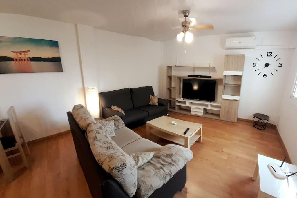 2F, Aire Acondic, 80M2, 2 Dormitorios, 4 Huespedes, Wifi Gratis La Línea de la Concepción Eksteriør bilde